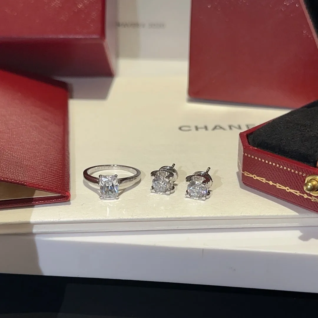 18k platinum 1895 classic single diamond ring JZC40