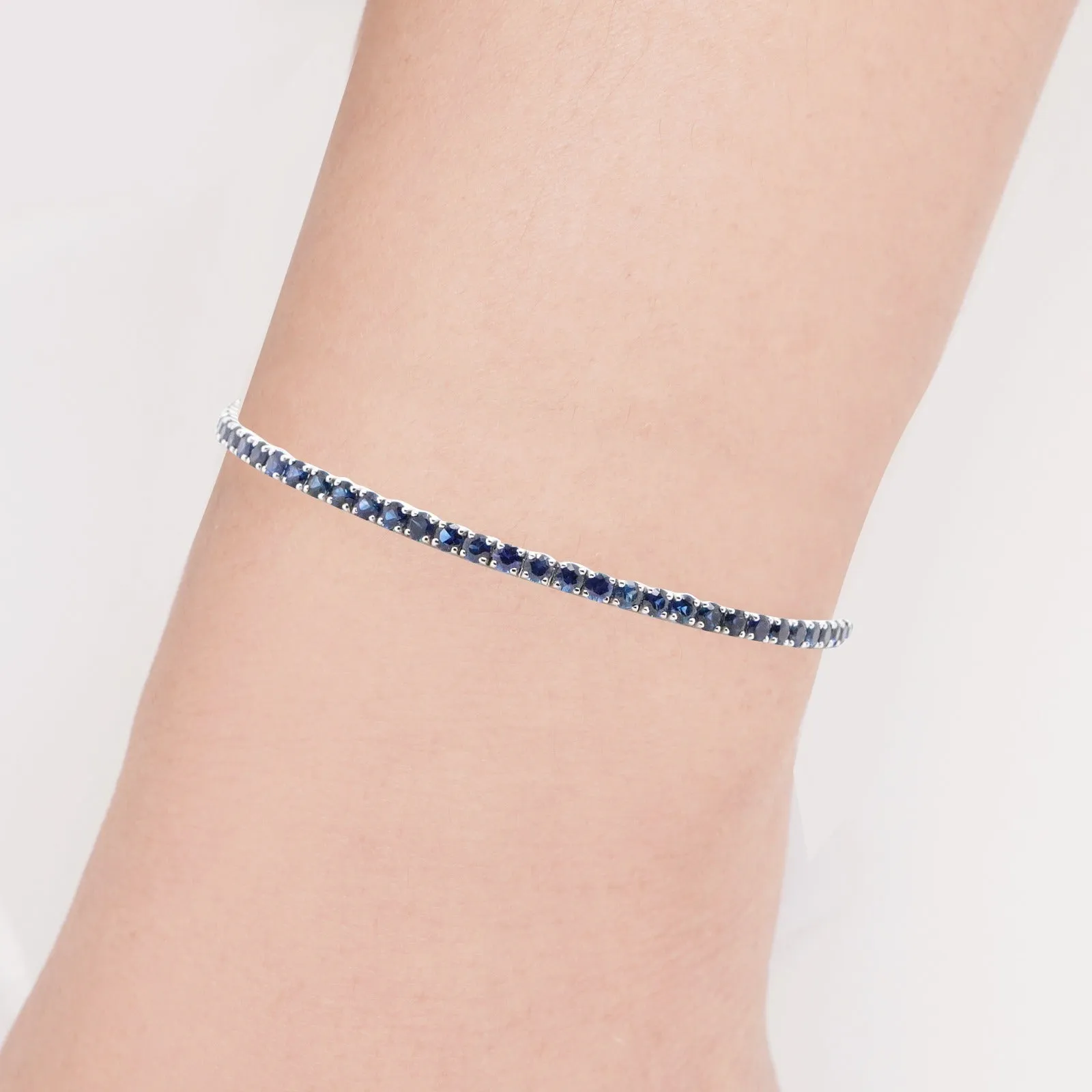 5.25 cts Blue Sapphire Tennis Bracelet