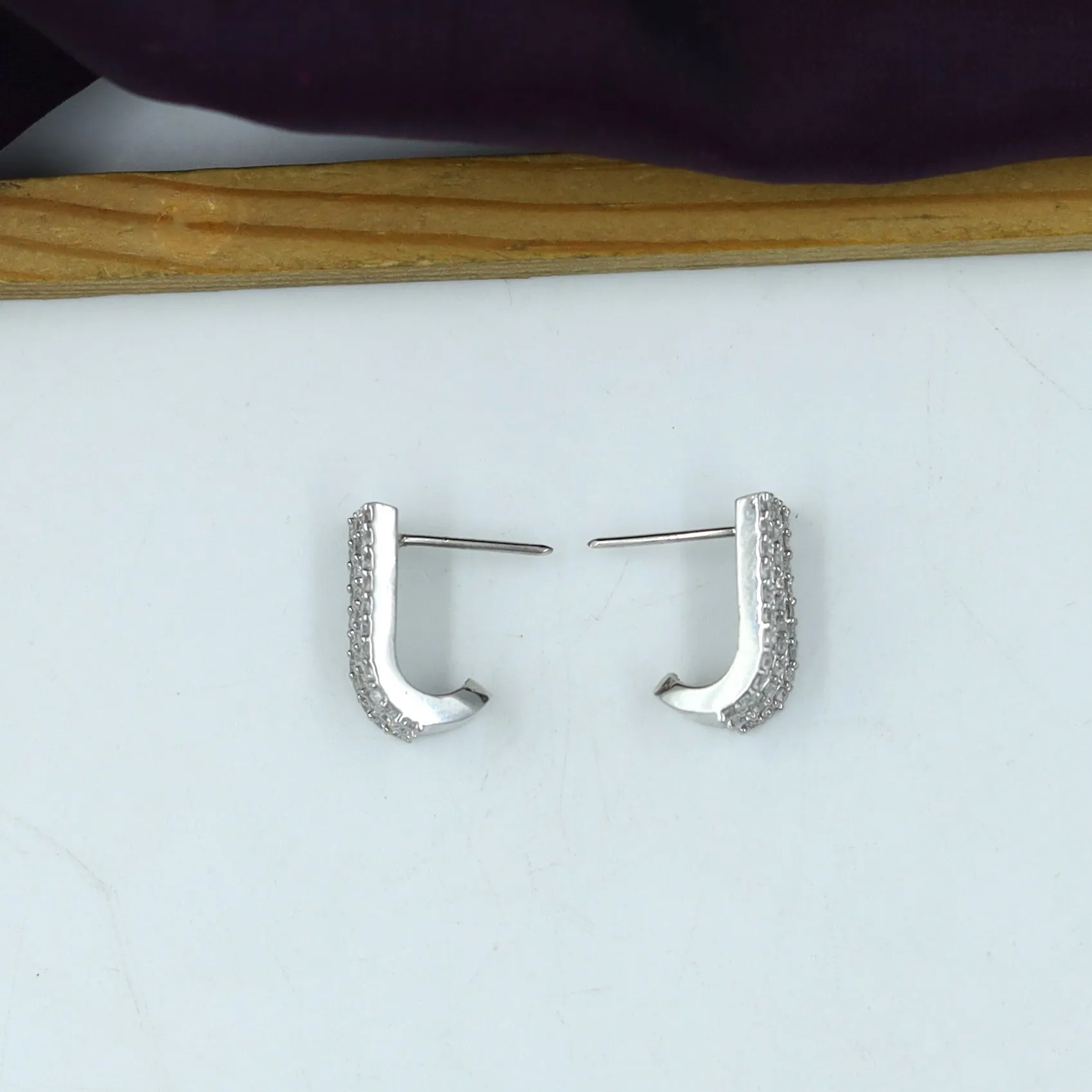 Bali Zircon/AD 3198-11