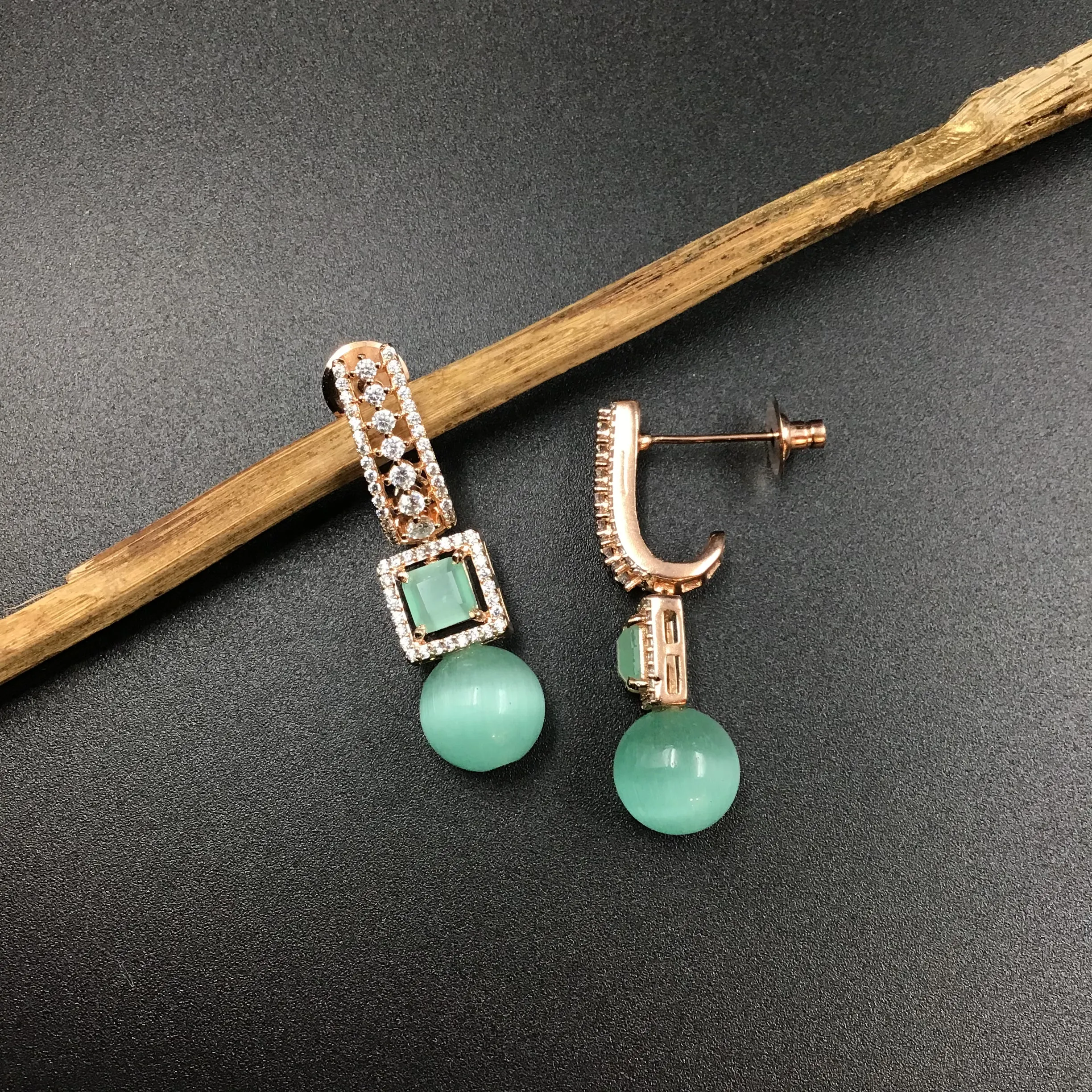Light Earring Zircon/AD Earring 3357-08