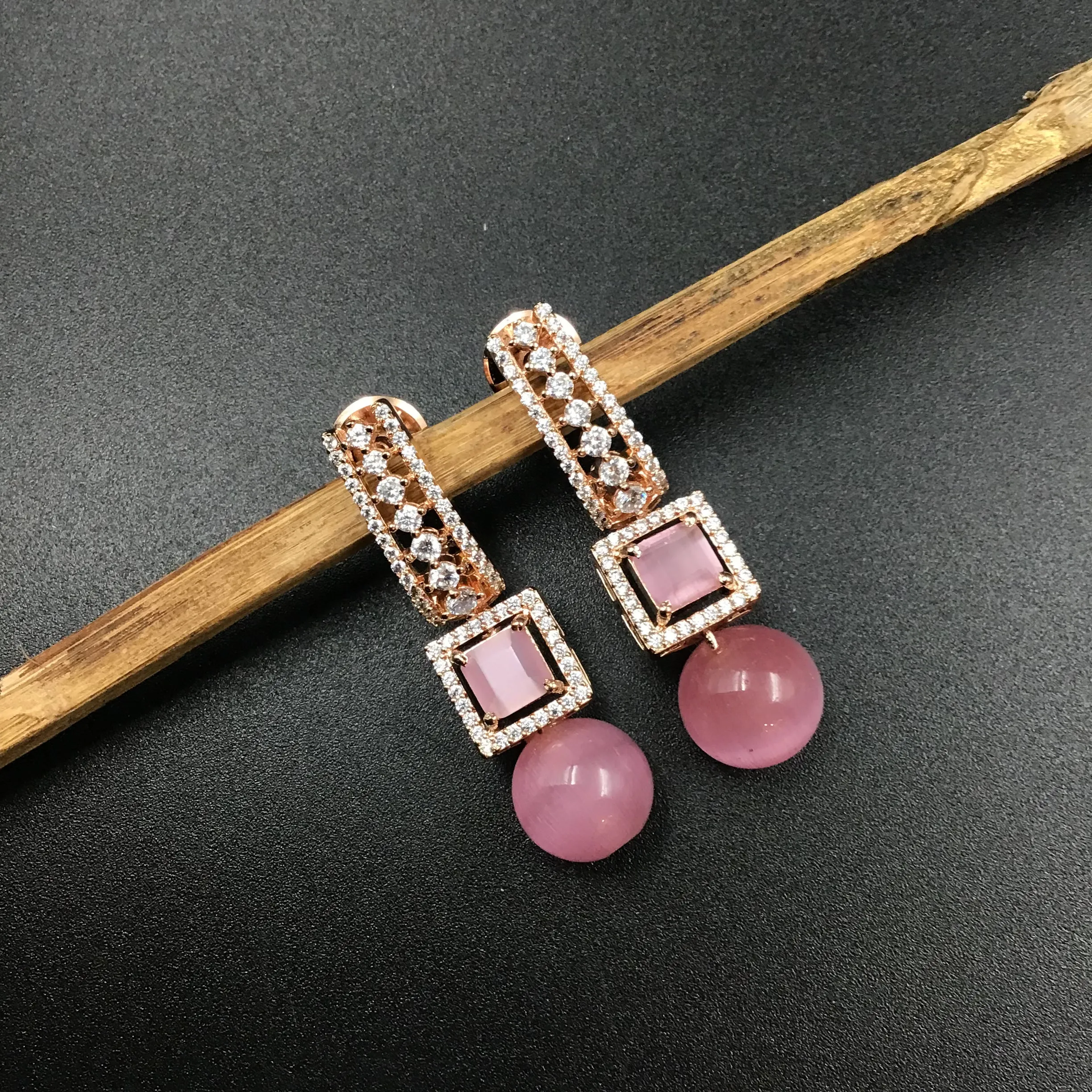 Light Earring Zircon/AD Earring 3357-08