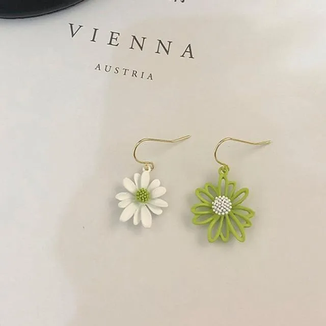 Mismatched Daisy Inspired Earrings