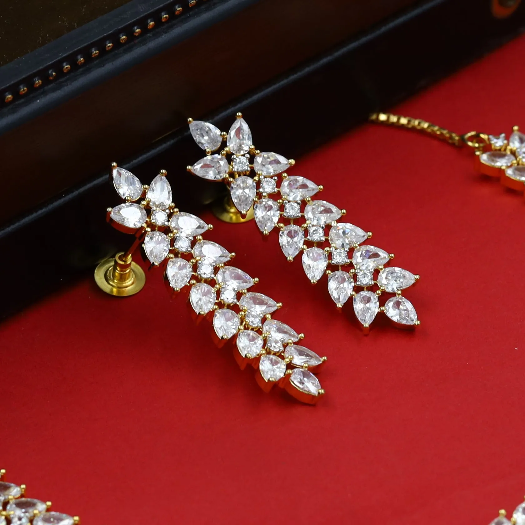 Round Neck Zircon/AD Necklace Set 14855-08