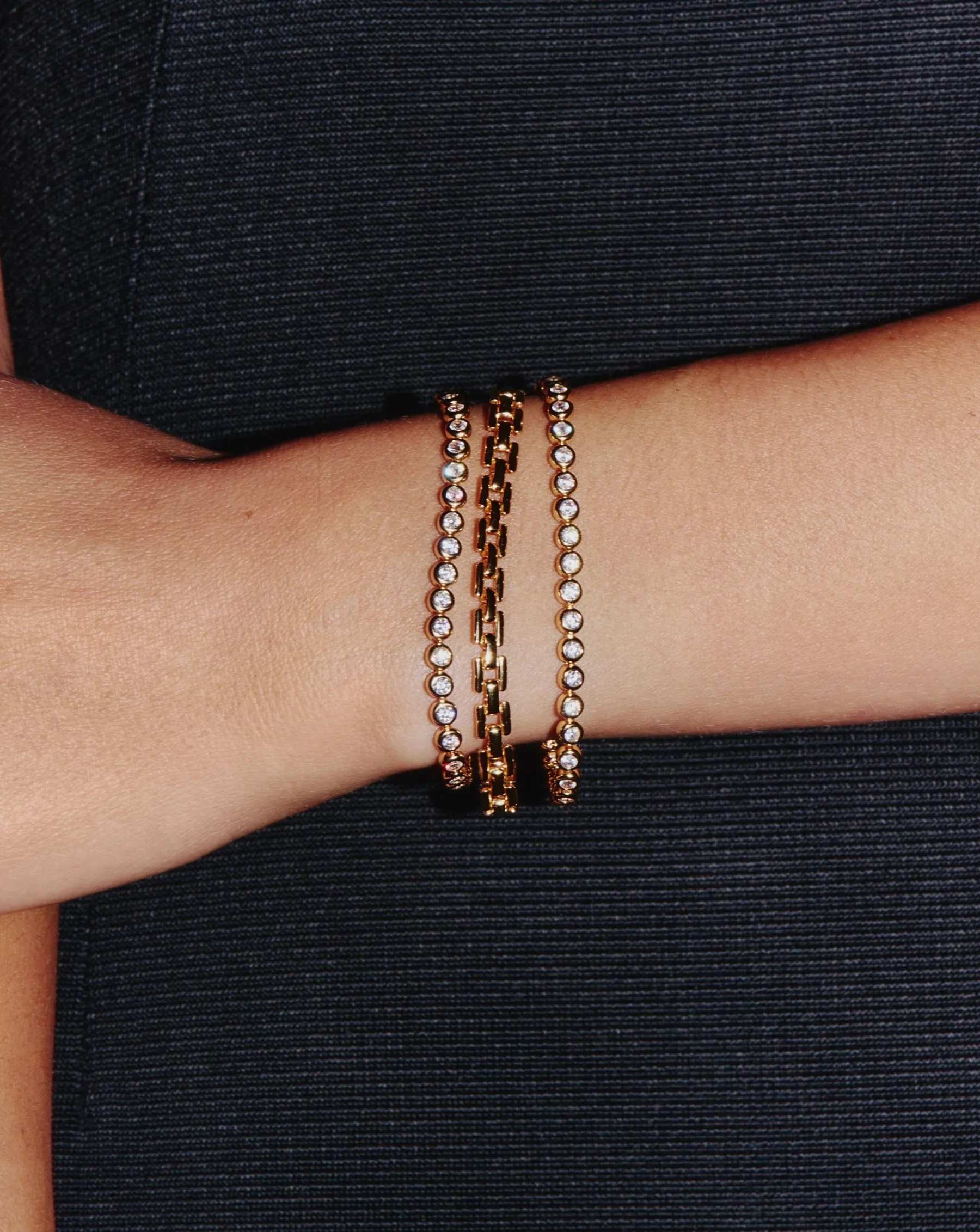Tennis Round Bracelet in Gold